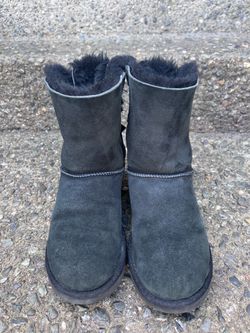 UGG Women’s Black Suede Boots Size 7