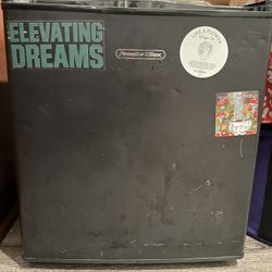 Mini Fridge 