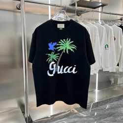 Gucci Men’s T-shirt New 