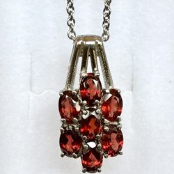 Beautiful Brand New Mozambique Garnet Pendant Necklace - 20"