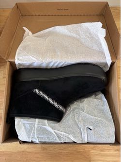 COM*STAR Women’s Platform Boots- Black Size 7.5