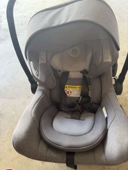 Nuna Baby Car Seat and base