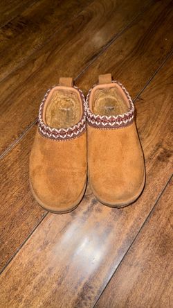 Chestnut Suede slippers