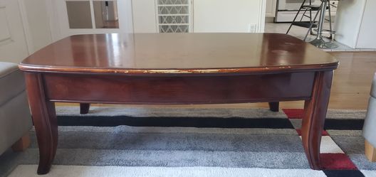 Solid Real Wood Coffe Table.