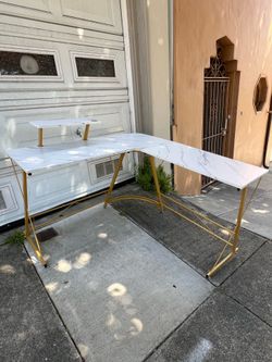 FREE corner desk SF Potrero