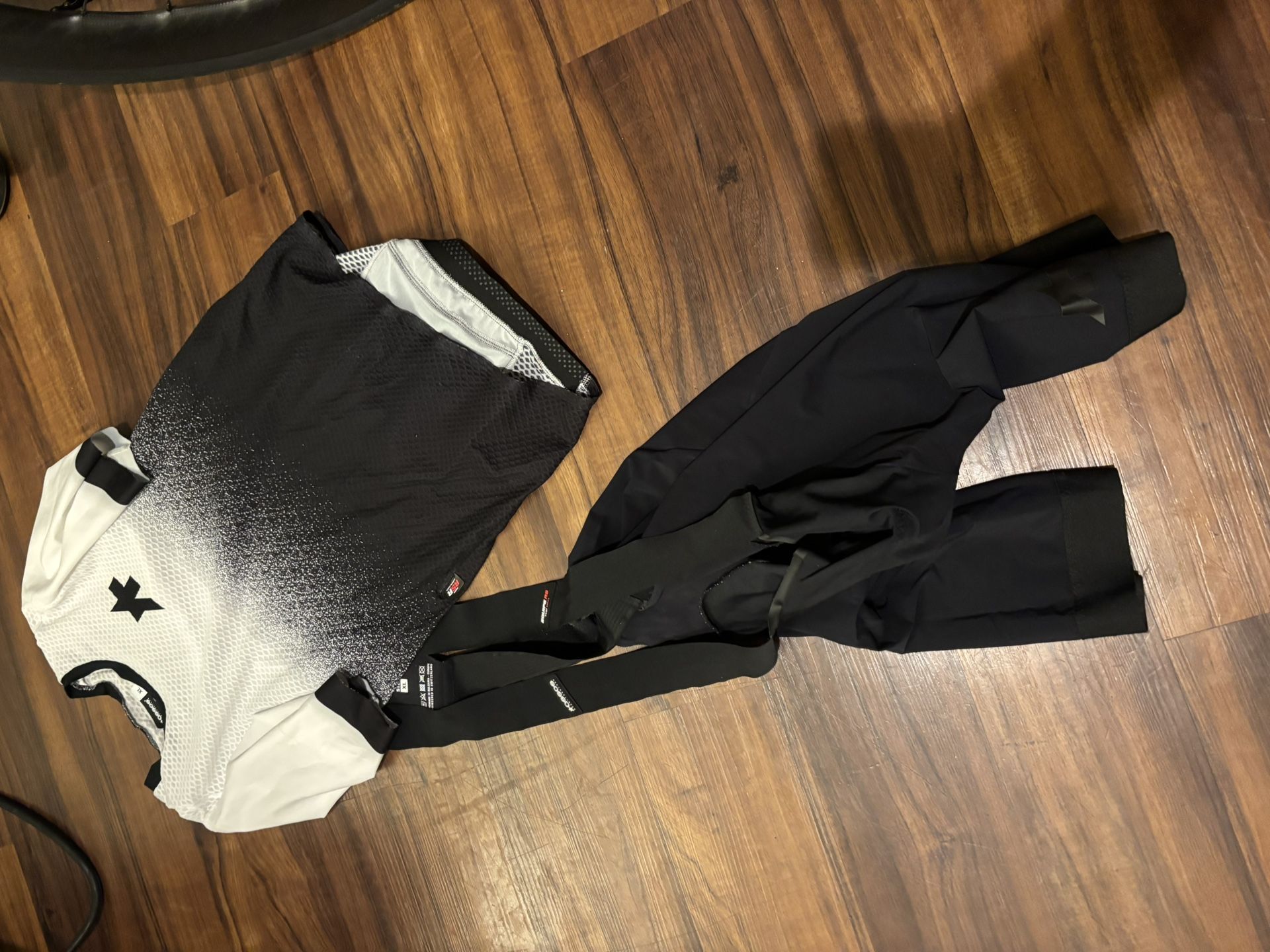 Assos Equipe RSR XL