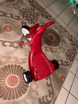Radio Flyer Kids Ride-On Scooter