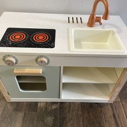 Play Kitchen 