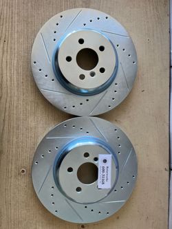 BMW 330i xDrive 25-26 Front Drill Slot Rotors Ceramic Pads