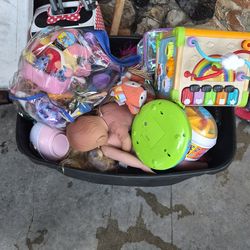 Toys and plushies/ jugetes y peluches