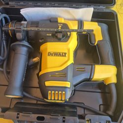 Dewalt ROTARY HAMER DRILL NEW 