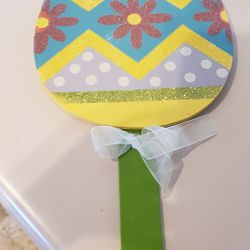 Large Wooden Egg... Good For In Large Plant, Hang On Door, Or Display In Yard