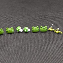 Shipping Available: Adorable Frog Themed Earring Set 