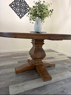 60 inch round table!  (Solid oak)