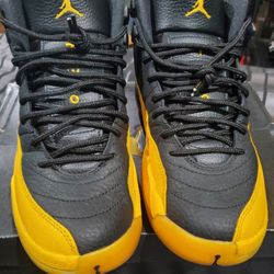 Jordan 12's Black/University Gold-black