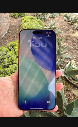 IPHONE 17 PRO MAX. FACTORY UNLOCKED. 256GB