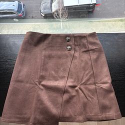 Selling a new skirt