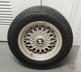 BMW E34, E32, E24 Style 5 wheel with new Cooper Response Tire