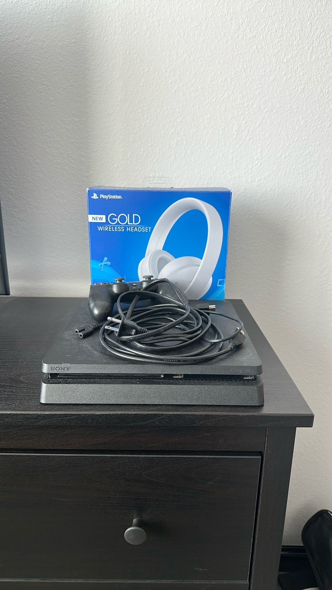 PS4 And Headphones