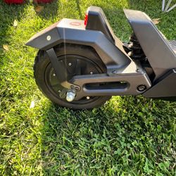GX1 Dual Motor Electric Scooter