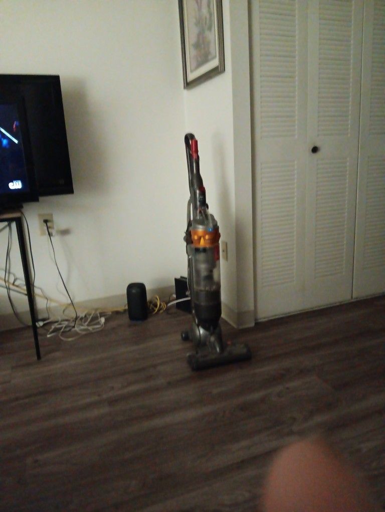 Vacuum Cleaner