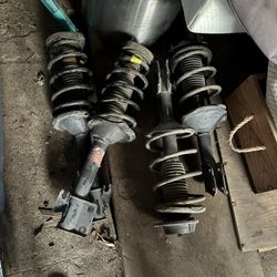2003 Forester Struts