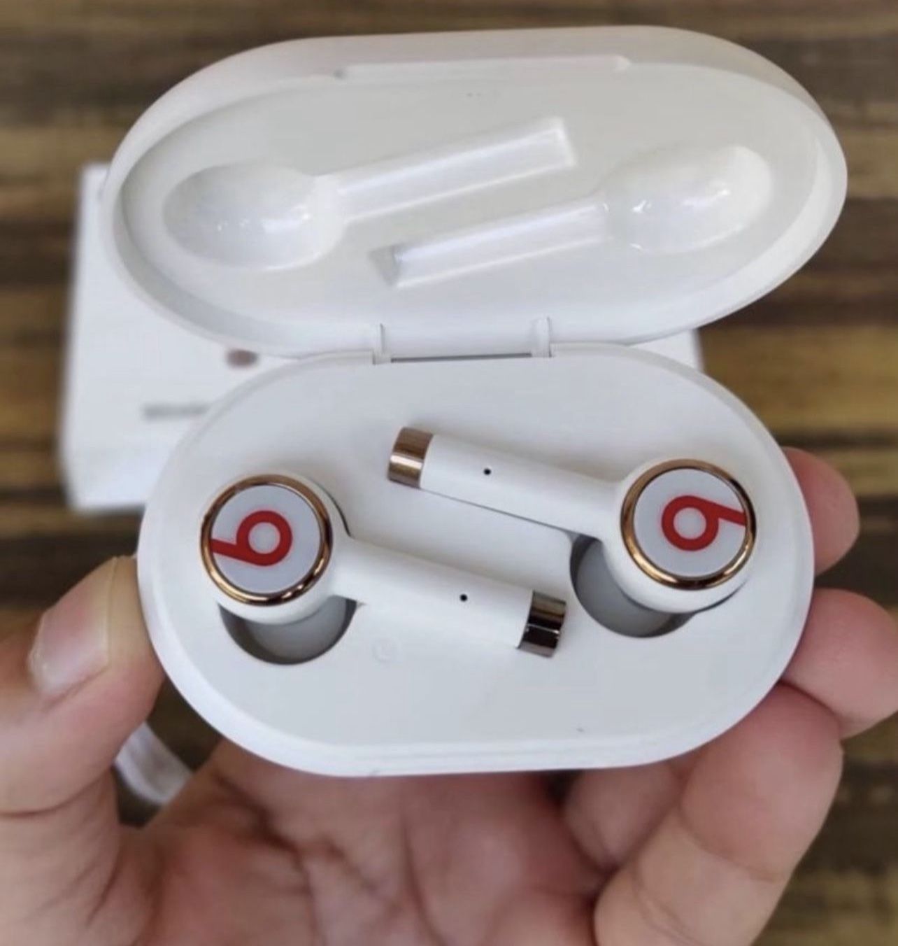 Beats by Dre Beats Tour 3 Wireless Earbuds W/Case 