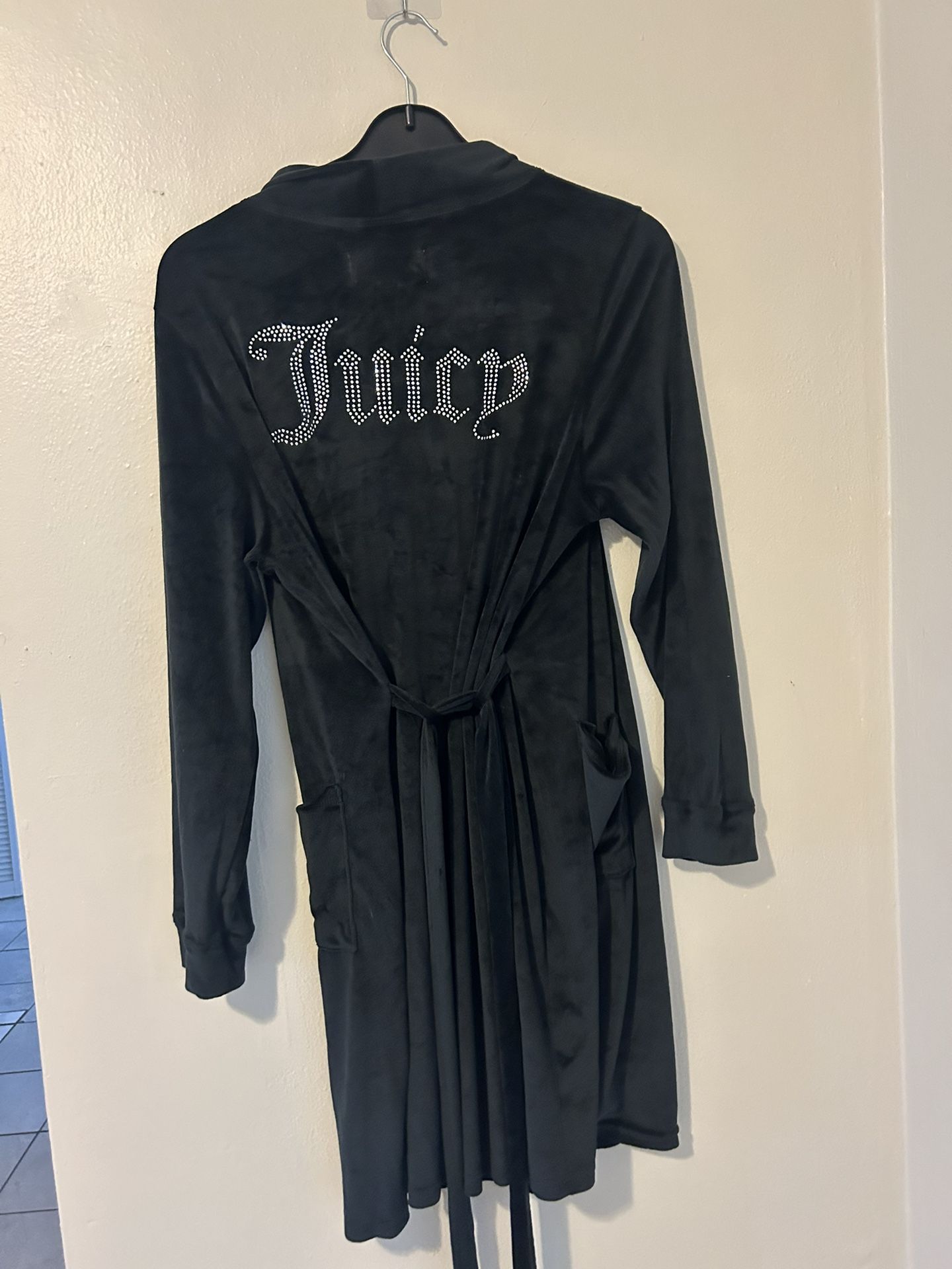 Juicy Couture Velour Robe