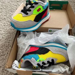 2 Brand New Baby puma Sneakers