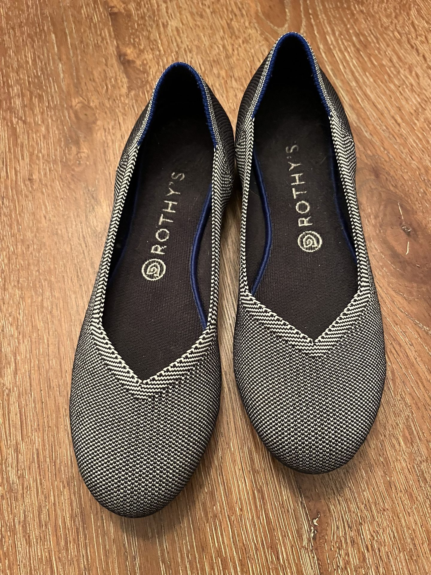 Rothy’s “The Flat” – in B&W Herringbone, size 10