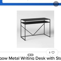 Black Desk 