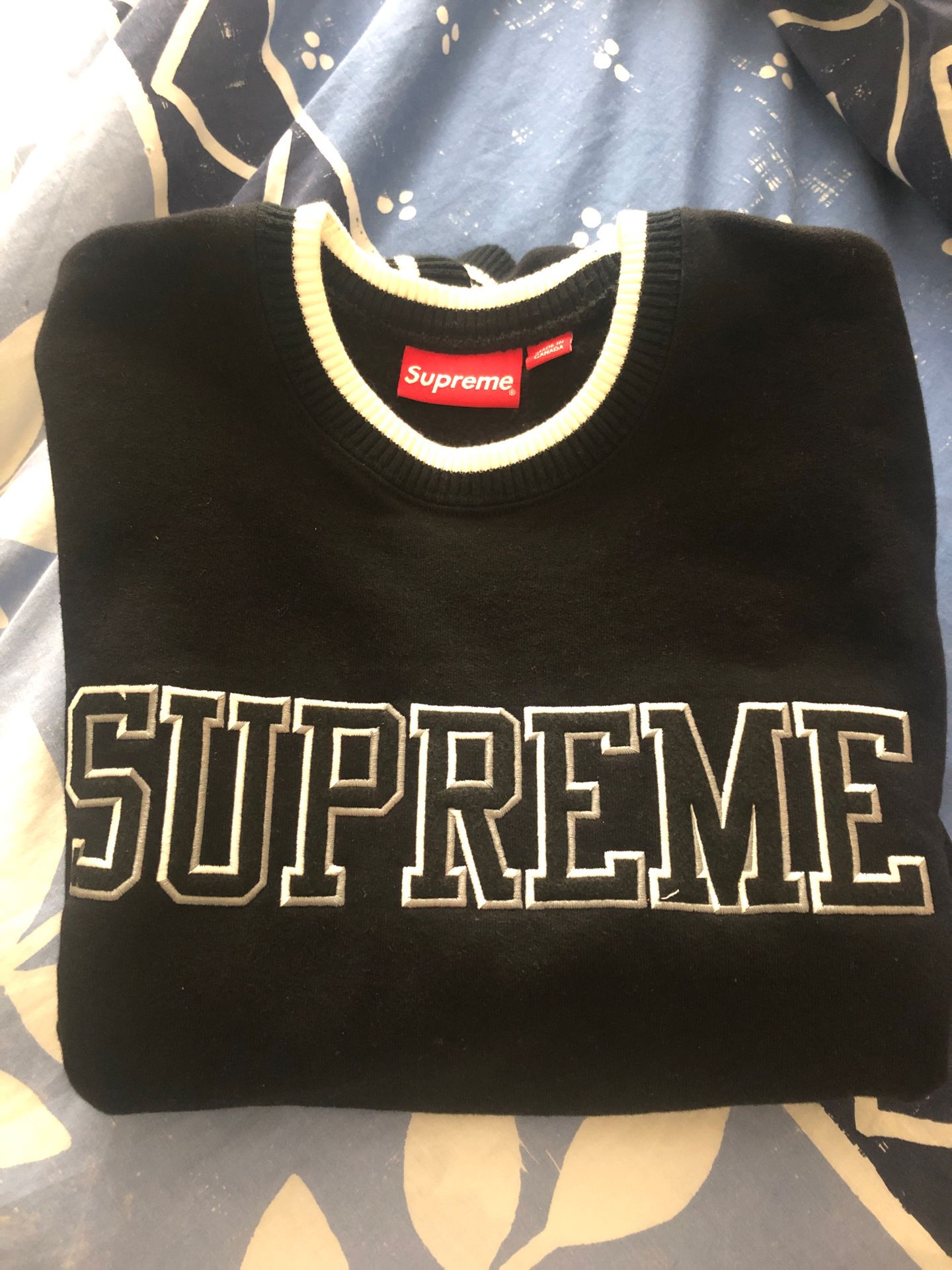 Supreme SS17 Felt Shadow Crewneck Black sweater