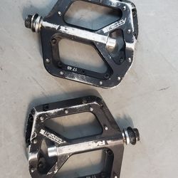 Raceface Pedals Specialized Santa Cruz Giant Trek 