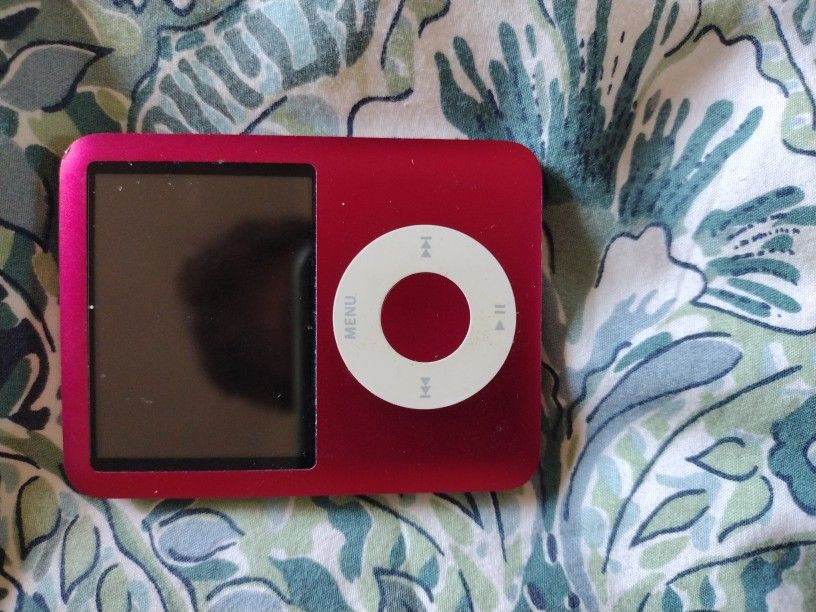 3rd Generation 8gb Nano Ipod