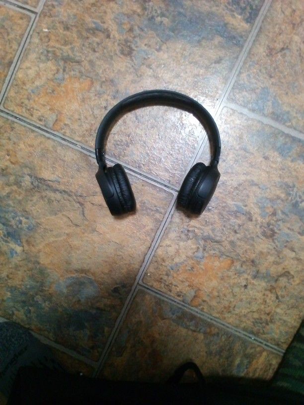 JBL 520s