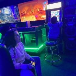 GAMERSTARZ MOBILE GAMER TRUCK