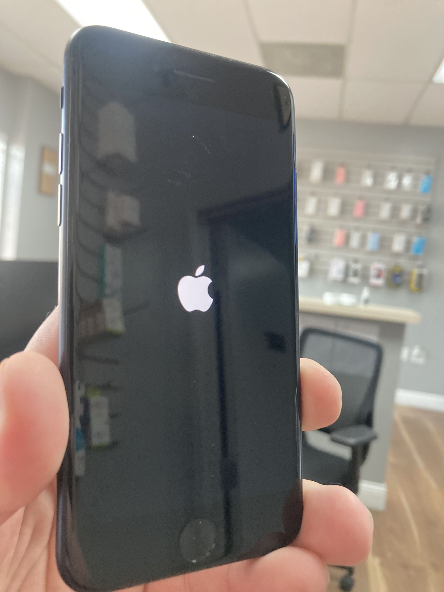 iPhone SE 3rd Generation 64gb AT&T