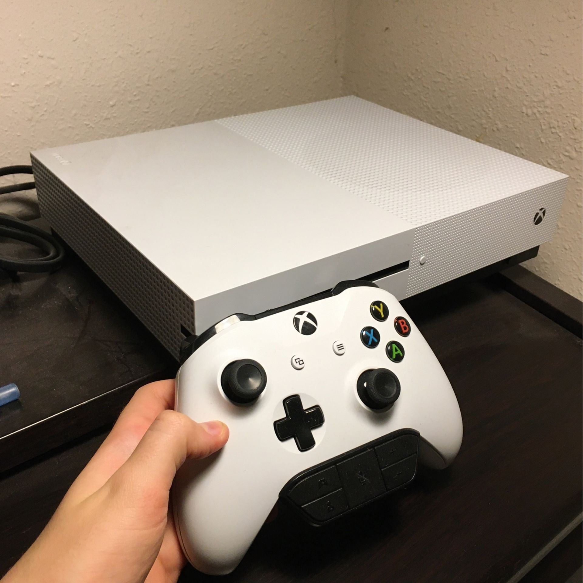 Xbox One S White