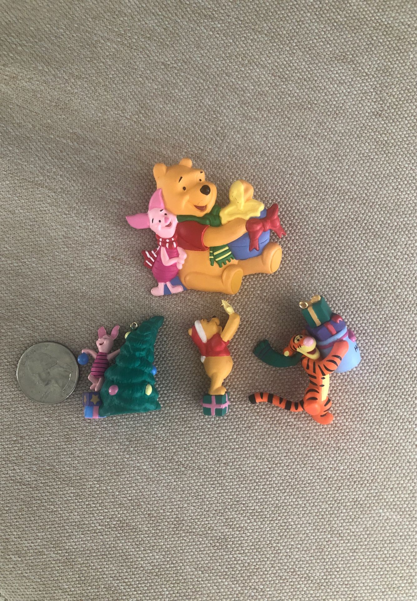 Set of 3 Miniature Disney Christmas Ornaments Pooh Piglet Tigger & Pin