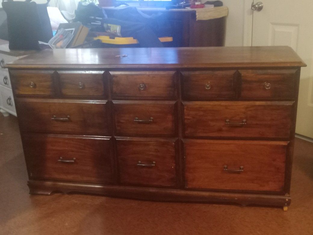 Dresser 9 doors for sale in tucson az offerup