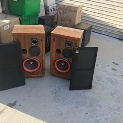 Vintage Cerwln-Vega  House Speakers 