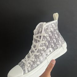 Christian Dior B23 $250 Sizes 8-11