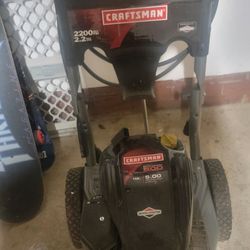 2200 PSI Pressure Washer 
