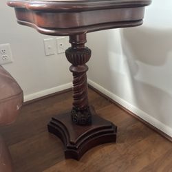 Solid Wood Pedestal Table 
