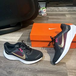 Size 6.5 - Nike Quest Black Black With Metallic Gold Women's Sneaker