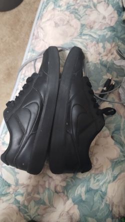 4 pairs of skate shoes size 12
