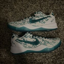 Kobe 8 Protro “Radiant Emerald” Size 8.5