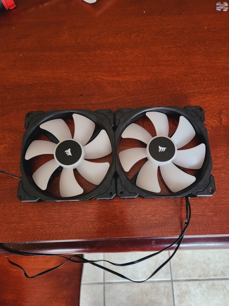 2 Corsair ML140mm RGB fans