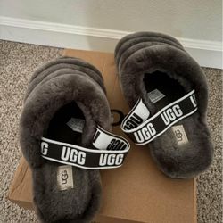 Women’s UGG “Yeah” Slides