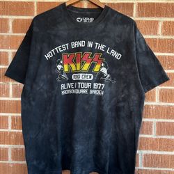 Kiss “Hottest Band In The Land” Road Crew Band T-shirt 